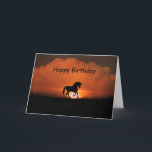 Pferdeschlacht Geburtstag im Sonnenuntergang Karte<br><div class="desc">Wünschen Sie jemanden heute und immer einen glücklichen Tag! Ein schönes Pferd im Sonnenuntergang wird diese Karte sicherlich geschätzt! Schicken Sie es an Ihren Lieblingspferd!</div>