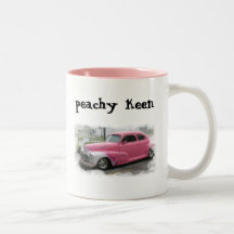 Pfirsichfarbene scharfe Kaffee-Tasse