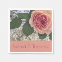 Pfirsichrosa und korallenfarbene Rose