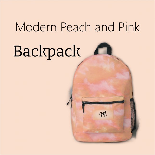 Pfirsichwolken und rosa Wolken Anfangsbuchstabe "M Bedruckter Rucksack (Clouds in peach and pink. Beautiful and modern backpack design.)