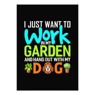 Pflanze in meinem Garten mit meinem Hund Fotodruck