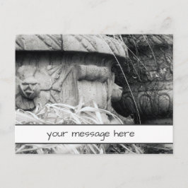 Pflanze weist Schwarz-weiße Frühjahrsmeldung auf Postkarte