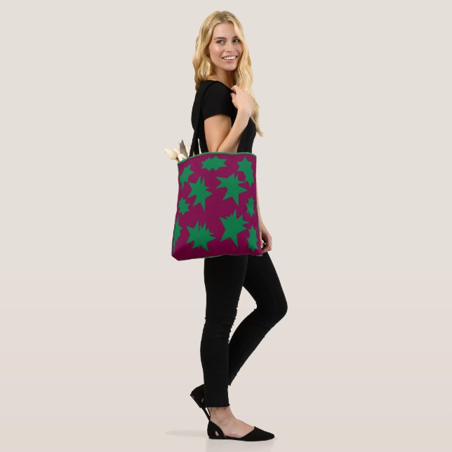 PFLANZENWEINFARBE GRÜNE STARS CHRISTMAS TASCHE (Am Model)