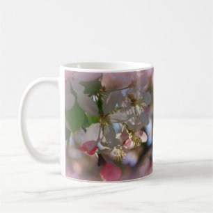 Pflaumen-Blüten-Nahaufnahme Kaffeetasse