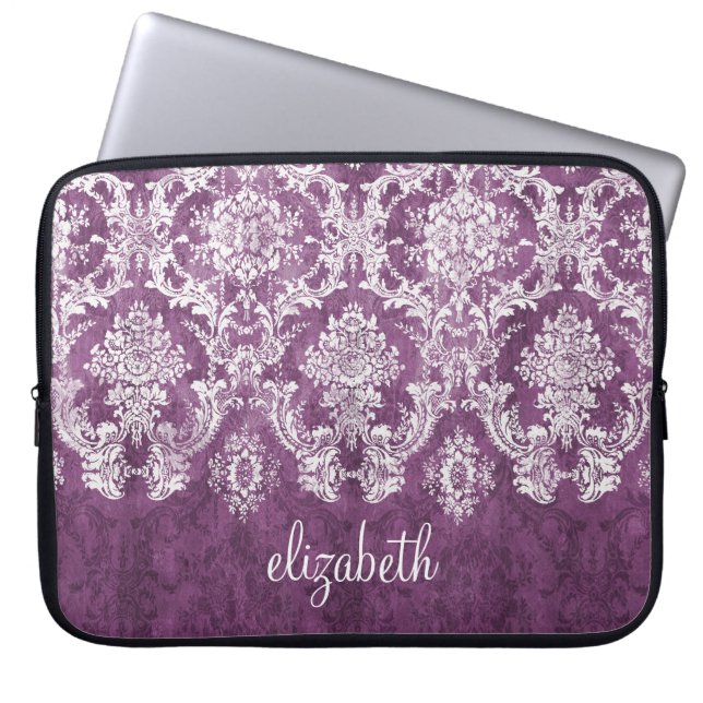 Pflaumenmuster mit weißem Grunge Damask und Name Laptopschutzhülle (Vorderseite)