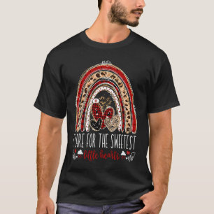 Pflege der süßesten kleinen Herzkrankheiten Valent T-Shirt