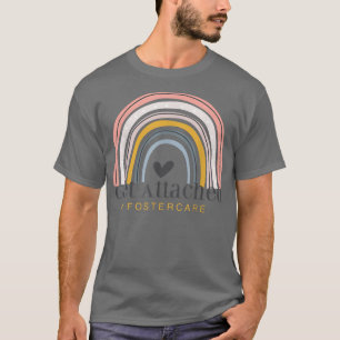 Pflegeeltern wird die Adoption des Regenbogens bei T-Shirt