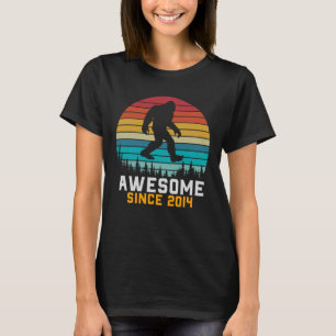Phantastisch seit 2014   Birthday Bigfoot Retro T-Shirt