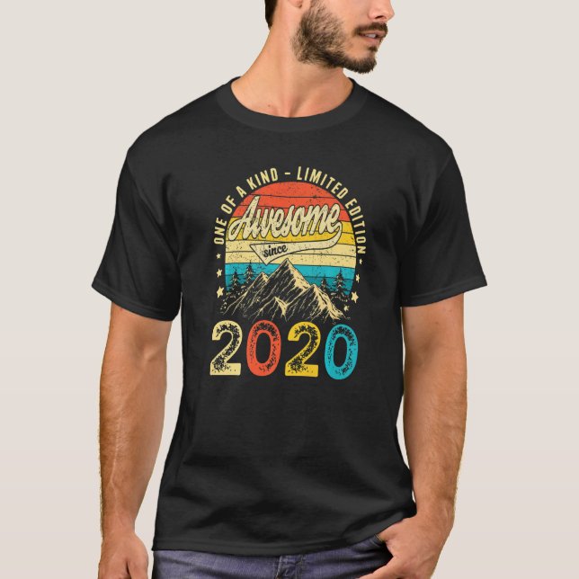 phantastisch seit 2020 3 Jahre alt T-Shirt (Vorderseite)
