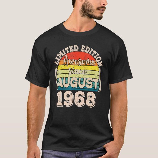 Phantastisch Seit August 1968 Geboren im August Va T-Shirt (Vorderseite)