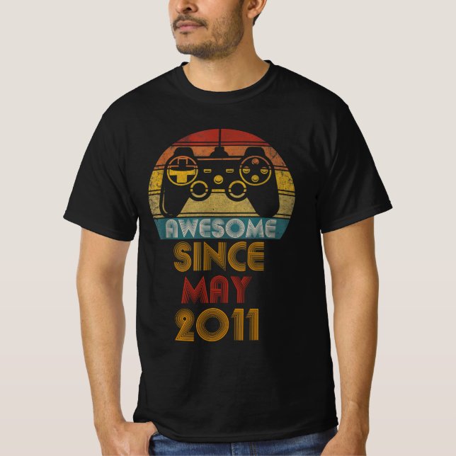 Phantastisch seit Mai 2011 , Glückwunsch zum Gebur T-Shirt (Vorderseite)
