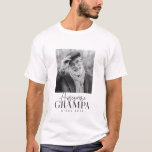 Phantastische Grampa Seit 20XX Einfaches elegantes T-Shirt<br><div class="desc">Dieses einfache und moderne Design besteht aus Serifen und kursiver Typografie und fügt ein individuelles Foto hinzu</div>