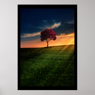 Phantastische Landschaft mit Rotem Baum bei Sonnen Poster