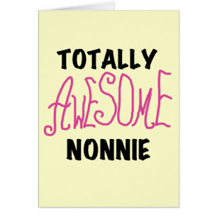 Phantastische Nonnie Pink Tshirts und Geschenke