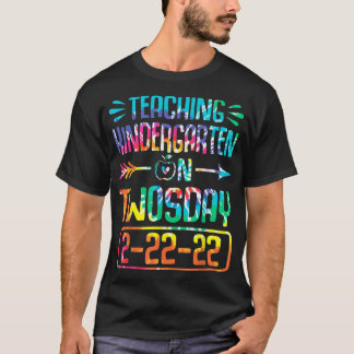 Phantastischer Kindergarten 2222 Krawatte T-Shirt