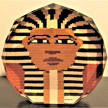 Pharaoh Artisan Crochet Print on Free Stehend