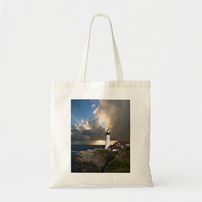 Phare surplombant le Sac fourre-tout océanique (Devant)
