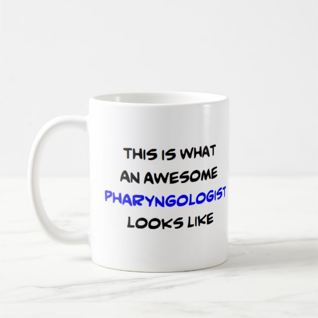 pharyngologue, énorme tasse de café (Gauche)