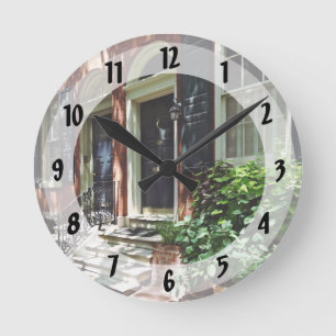 Philadelphia PA - Street in Society Hill Runde Wanduhr