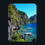 Philippinen Magnet<br><div class="desc">Die Philippinen stehen am Scheideweg der entwickelten Western-Welt und des Orients. Es liegt im Herzen Südostasiens und erstreckt sich über mehr als 1840 Kilometer. Die Philippinen, die aus 7.107 Inseln bestehen, sind für die verschiedenen Hauptstädte der Welt leicht erreichbar. Seine drei wichtigsten Inseln sind Luzon, Visayas und Mindanao.</div>