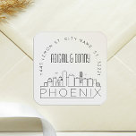 Phoenix Wedding | Voradressierter Umschlag Aufkleb Quadratischer Aufkleber<br><div class="desc">Rett Zeit und mache Eindruck beim Versenden deiner Hochzeitseinladungen. Diese voradressierten Aufkleber aus Umschlag Aufkleber präsentieren sich in einem eleganten und modernen Deko-Stil und zeigen die Stadt Phoenix mit ihrer einzigartigen Skyline. Die neutralen Farben sind geeignet, um eine Vielzahl von Hochzeitseinladungen und Umschlagstilen zu ergänzen. Wenn Sie Ihre Daten hinzufügen,...</div>