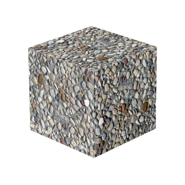 Photo BLOC DE ROCHE - Cube d'art (Angle devant)