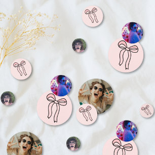 Photo Confetti de la Fête des mariées en bois rose