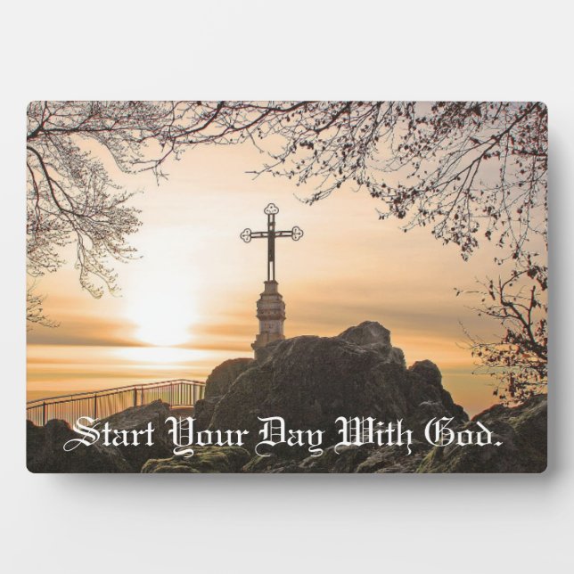 Photo Croix avec plaque brillante de table solaire avec  (Devant)