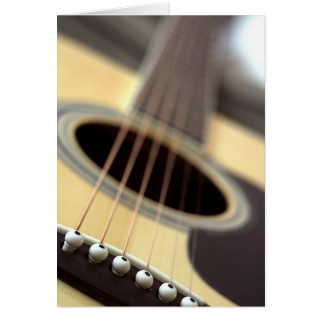 Photo de closeuse de guitare acoustique (Devant)