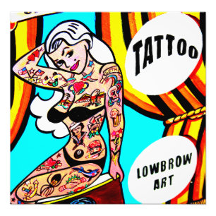 photo de la femme tatouée
