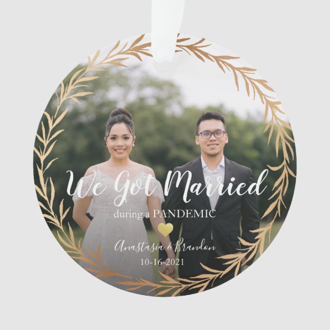 Photo d'or mariée pendant Noël pandémique (devant)