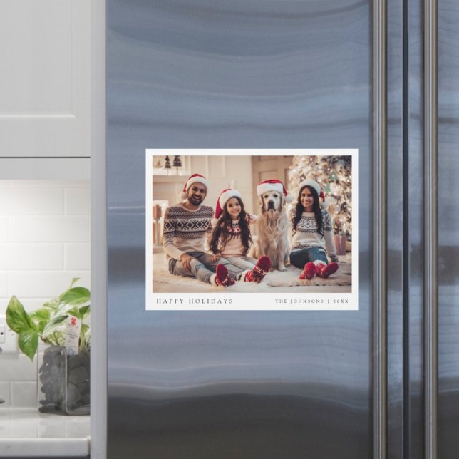 Photo minimale de Christma Modern Family Magnet Ca (Share festive joy with a modern Happy Holidays magnetic card by Guava)