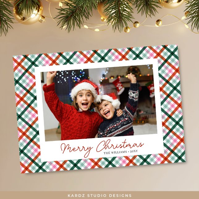 Photo Moderne En vichy Joyeuse Carte de Noël (Front of card shown in 5 x 7 inches. Personalize and choose paper and corner style.)