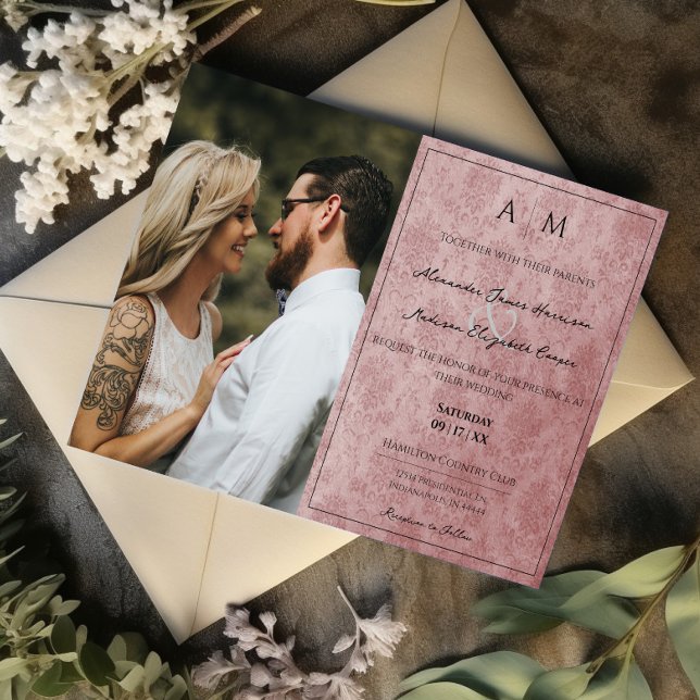 Photo rose Damas Faire-part de mariage Monogramme (Pink Photo Damask Monogram Wedding Invitation)