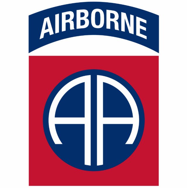 Photo Sculpture 82e division aéroportée Insignia (Devant)