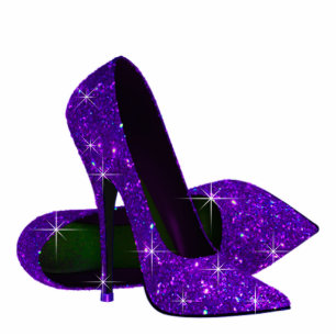 Photo Sculpture Chaussures pourpres élégantes de talon haut de