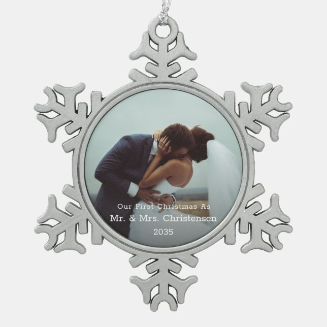 Photo Template Our First Christmas Married Merry  Schneeflocken Zinn-Ornament (Vorderseite)