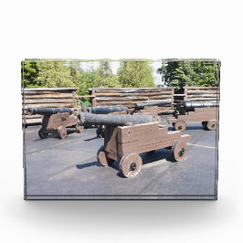 Photo Un bloc de photos d'une collection de canons