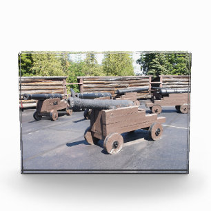 Photo Un bloc de photos d'une collection de canons