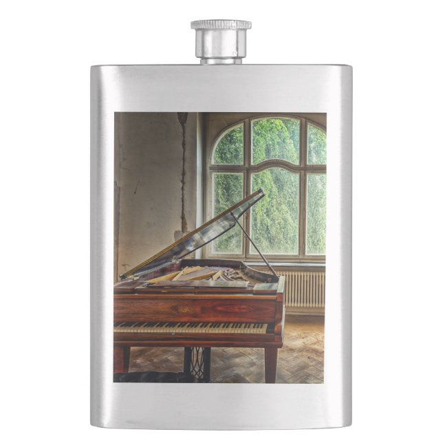 Piano in der Villa Flachmann (Vorderseite)