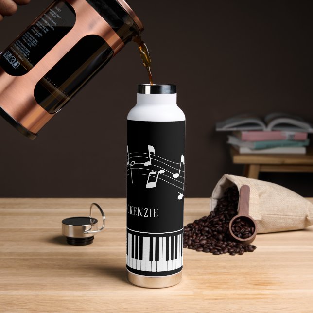 Piano-Musiknoten Skriptname Schwarz-weiß Trinkflasche (Kaffee)