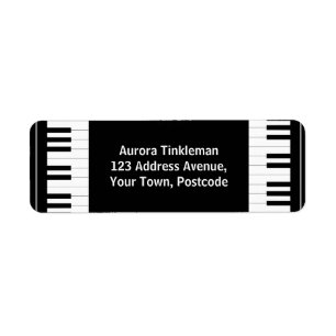 Piano-Tasten in Schwarzweiß