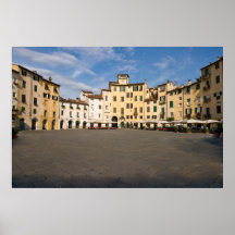 Piazza Anfiteatro Platz in Lucca - Toskana, Italie