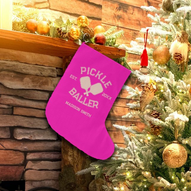 Pickle Baller Pickleball-Kollegialtypografie Großer Weihnachtsstrumpf (Von Creator hochgeladen)