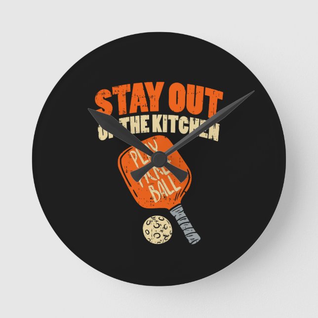 Pickleball - Bleibe aus der Küche Runde Wanduhr (Vorderseite)