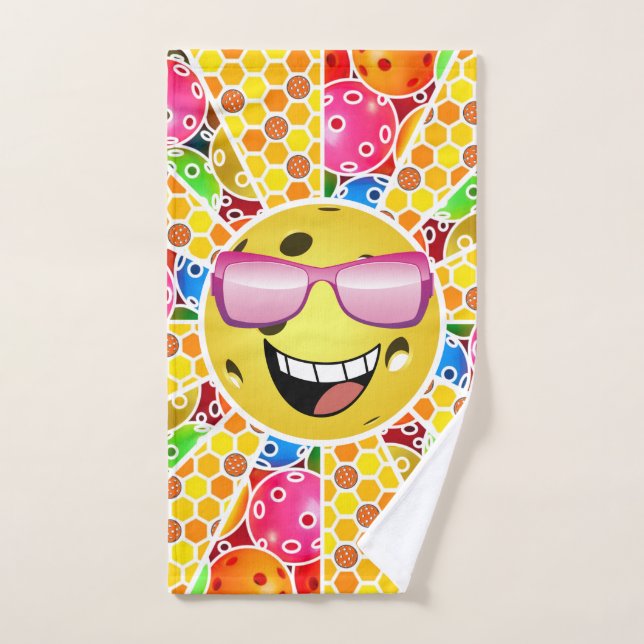 Pickleball est mon endroit heureux - Graphique col (Serviette à main)
