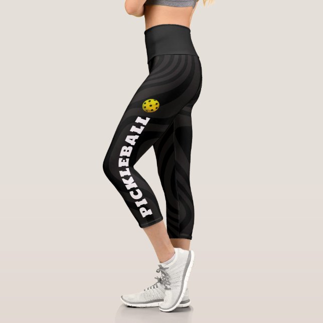 Pickleball Player Personalisiert Schwarz-weiß Capri Leggings (Links)