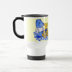 Picknicktuch aus blauem Karo mit alten Teddy-Kinde Reisebecher