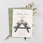 Picnic Table Summer Elegant Moderne 50. Geburtstag Einladung<br><div class="desc">Ein elegantes und modernes 50. Geburtstagsgeschenk für Frauen mit Picknick-Thema,  das einen Picknicktisch mit Blume und Tellern illustriert. Ein lustiger,  sommerlicher 50. Geburtstag lädt eine Frau zu ihrem fünfzigsten Geburtstag ein,  mit einem Picknick im Park zu feiern. Rosa und grüne Farbe.</div>