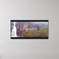 PICTURESQUE ALPINE WATERFALL LANDSCHAFTLICHES FOTO